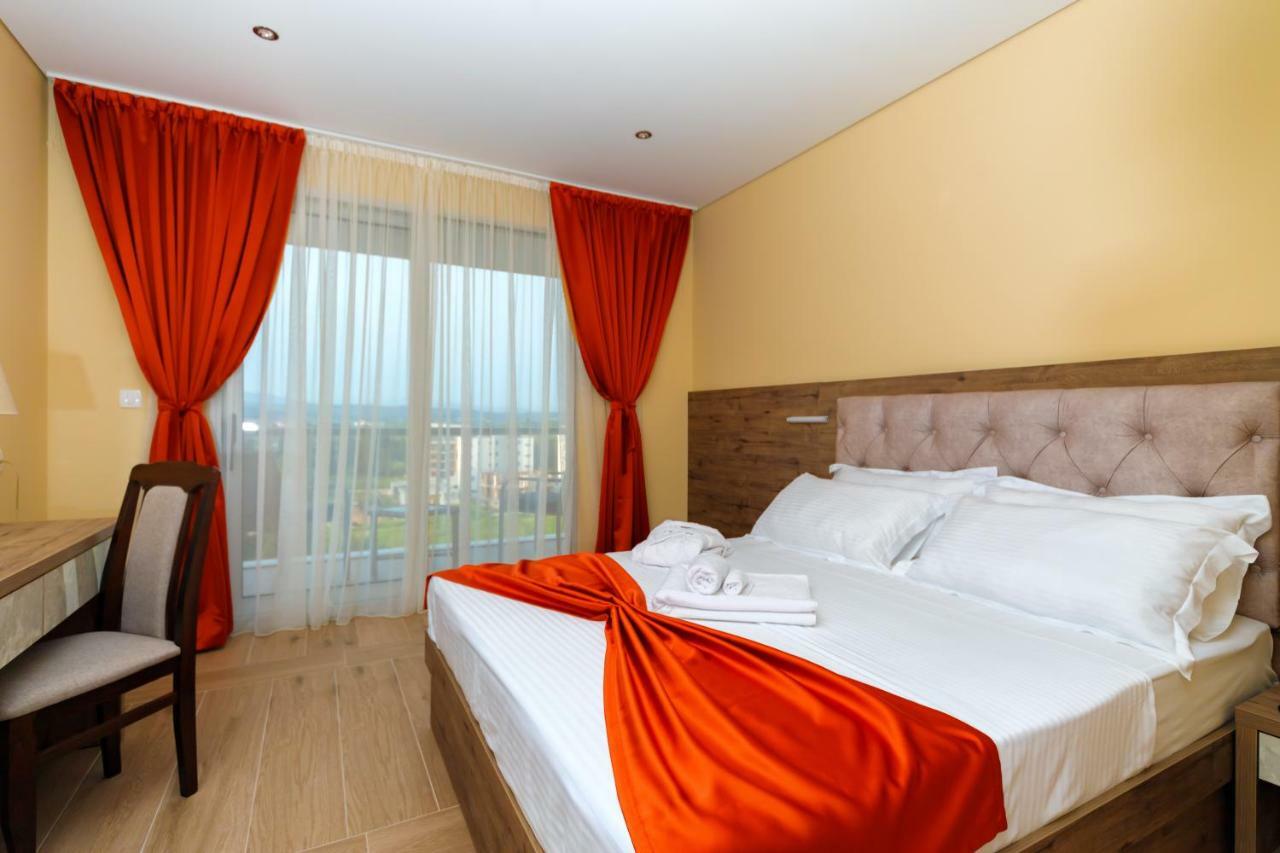 Hotel Franca Ulcinj Bagian luar foto